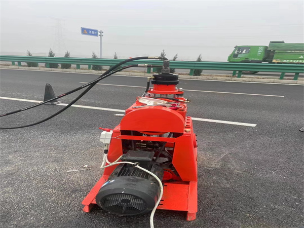 巴马高速公路路基下沉加固注浆灌浆